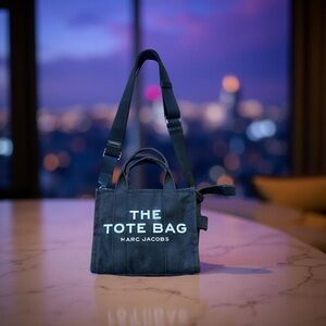 Marc Jacobs “The Canvas Small Tote” Bag Black with Detachable Crossbody Strap !